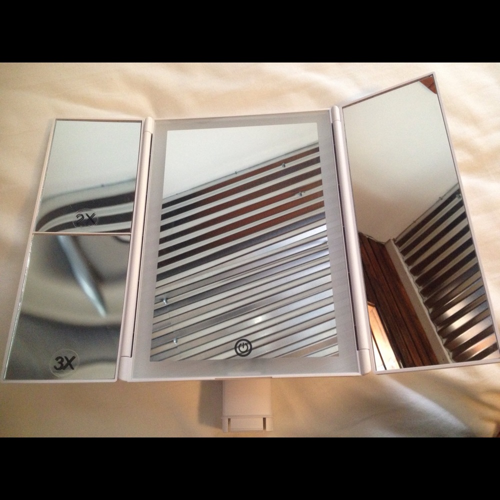 Magnifying Vanity Mirror